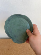 Load image into Gallery viewer, Matte Seaweed Spoon Rest
