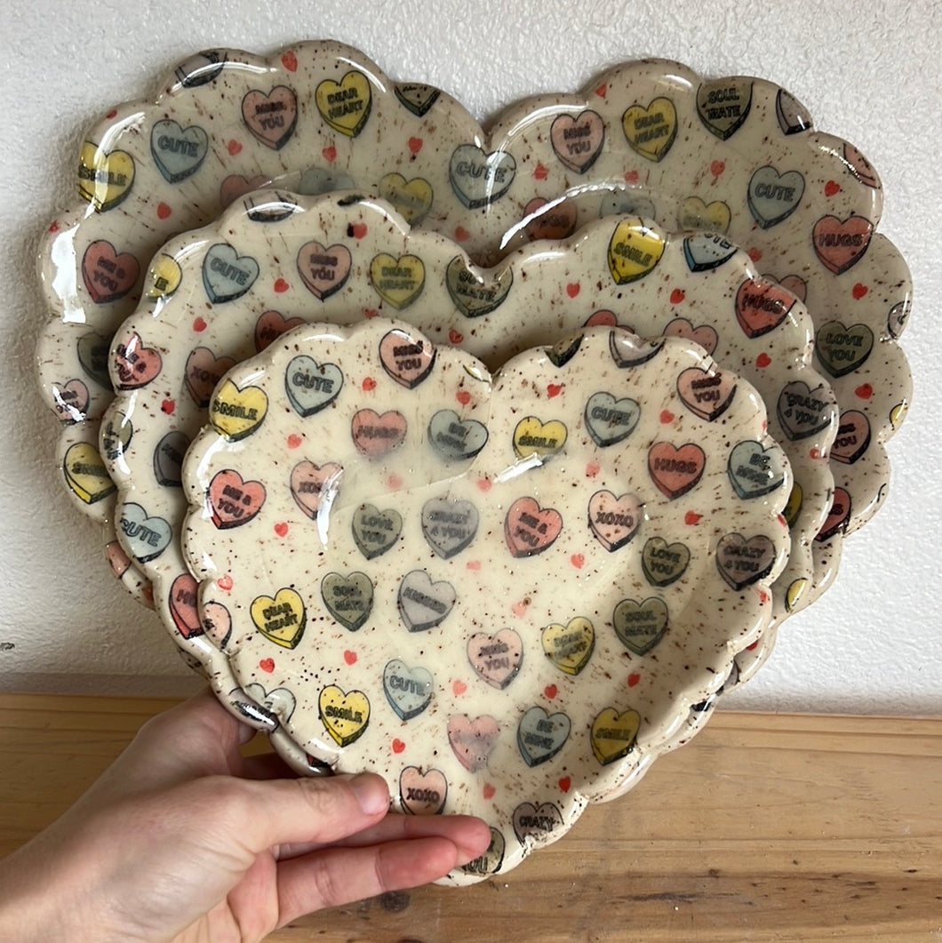 SET OF 3 (7,9,11 in.) Candy Hearts Serving Tray