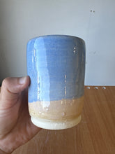 Load image into Gallery viewer, Drippy Sea Tumbler
