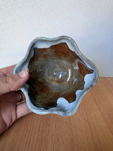 Load image into Gallery viewer, Drippy Ripple Trinket Bowl
