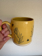 Load image into Gallery viewer, Bee Kind Floral Mug
