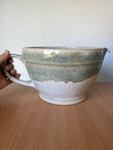 Load image into Gallery viewer, Drippy Speckles Batter Bowl
