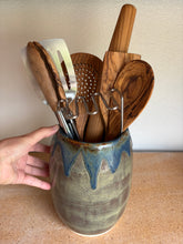 Load image into Gallery viewer, 8 Piece- Moody Drips Utensil Crock
