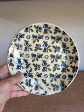 Load image into Gallery viewer, Pickin’ Blueberries Spoon Rest
