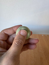 Load image into Gallery viewer, Green Finger Fidget
