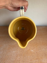 Load image into Gallery viewer, XL- Bumblebee Pitcher
