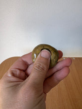 Load image into Gallery viewer, Yellow Finger Fidget

