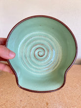 Load image into Gallery viewer, Lrg. Pistachio Swirl Spoon Rest
